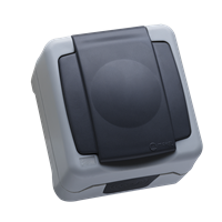 Розетка одинарная с заземлением с крышкой накладная Makel IP55 серая в Уссурийске