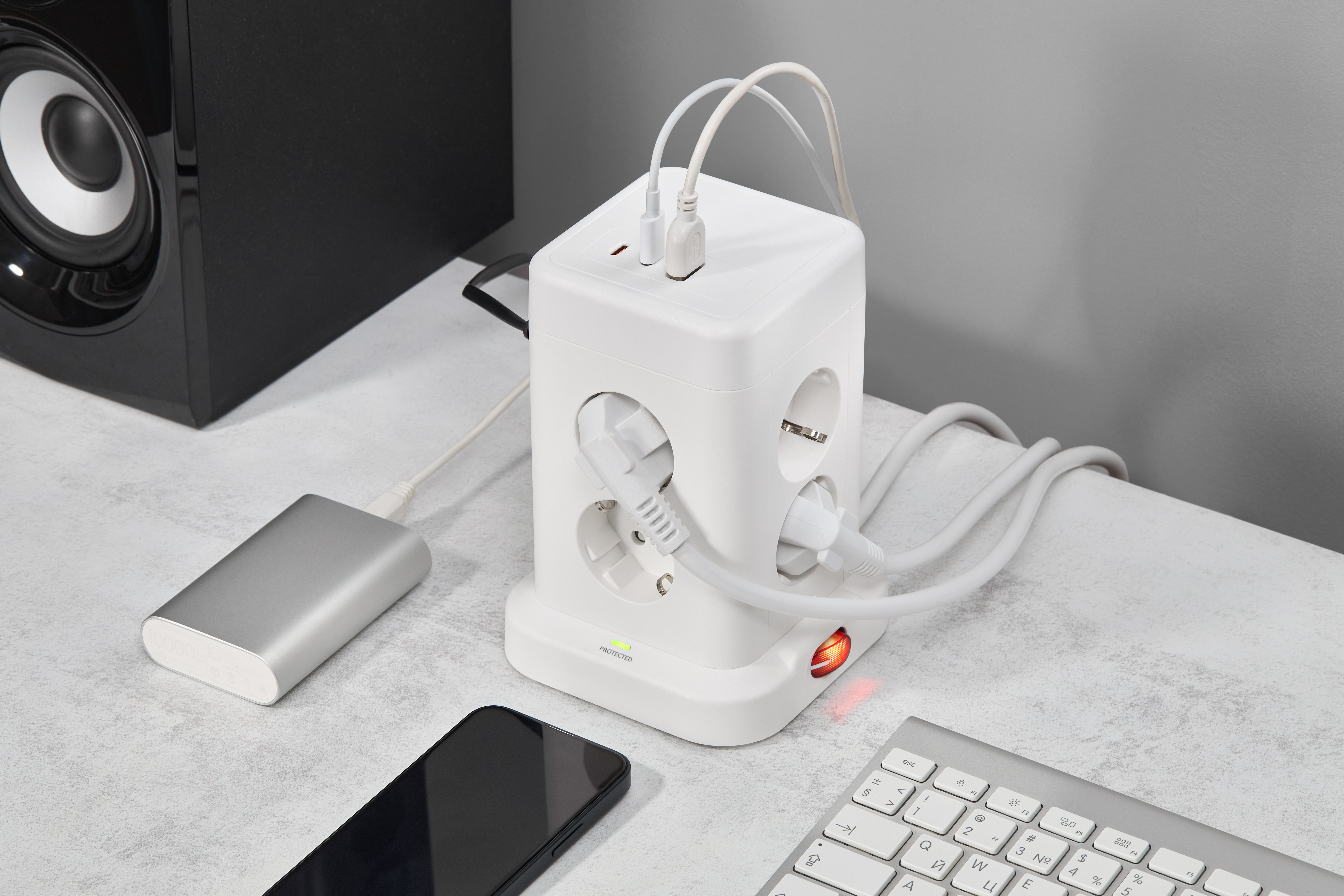 Удлинитель DOMINIC У08K 1,5м 3х1мм2 USB A+C 20Вт белый IEK в Уссурийске