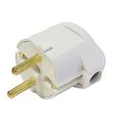 Вилка косая В16-242 с заземлением белая в Уссурийске