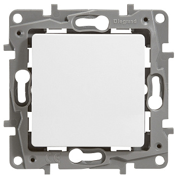 Переключатель одноклавишный ETIKA Legrand белый в Уссурийске