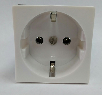 Розетка SPL одинарная с заземлением со шторками для кабель-канала белая (аналог 200001) в Уссурийске