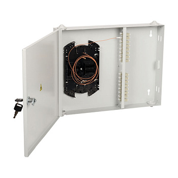 ITK кросс настенный укомплектованный: SC (Simplex) 16шт; (OS2) в Уссурийске