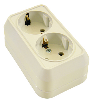 Розетка двойная накладная с заземлением MAKEL крем в Уссурийске