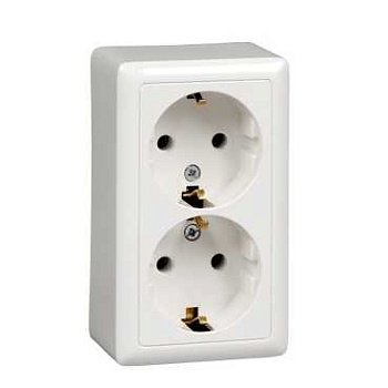 Розетка двойная ХИТ SE накладная с изоляционной пластиной с заземлением белая в Уссурийске