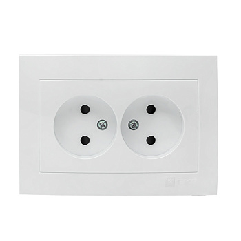 Розетка двойная со шторками Валенсия EKF белая в Уссурийске