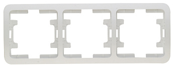 Рамка тройная МИМОЗА MAKEL горизонтальная белая в Уссурийске